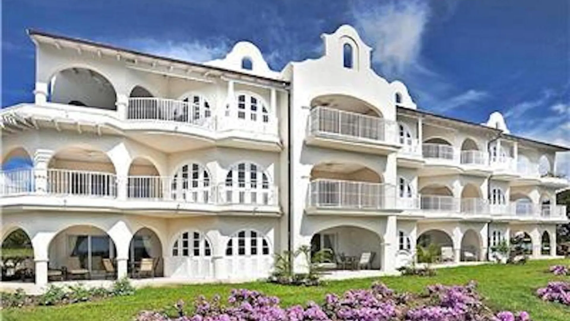 Luxury 5 Stars Royal Apartments -1 Bed Communal Pool Saint James